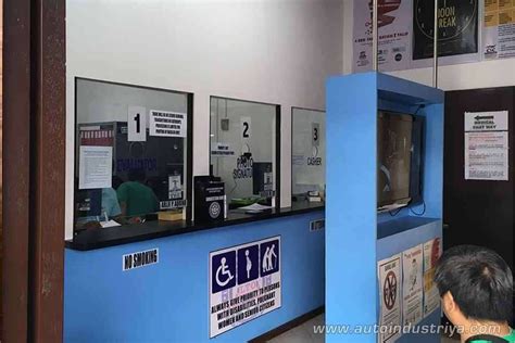 LTO license renewal centers in malls will be open on Saturdays.
